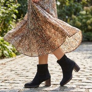 AQUATALIA IDALIA Black Suede Leather Block Heel Booties MADE IN ITALY US Sz 8